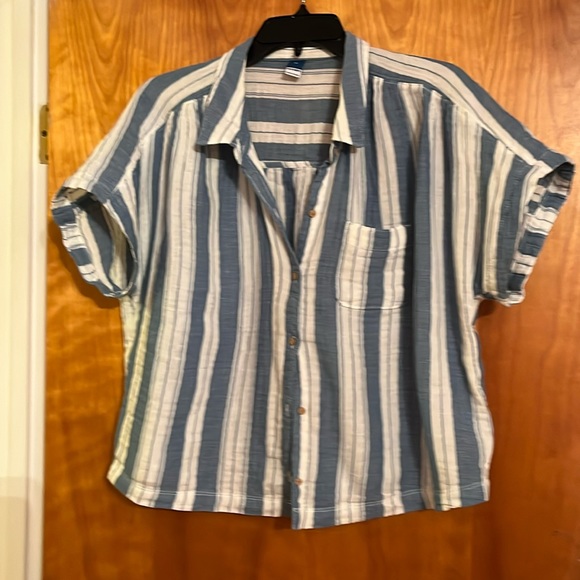 Blue and white blouse - Picture 1 of 4